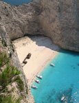 L'île du Levant est considérée comme un jardin d'Eden accueillant de nombreuses espèces animales et végétales de Méditerranée